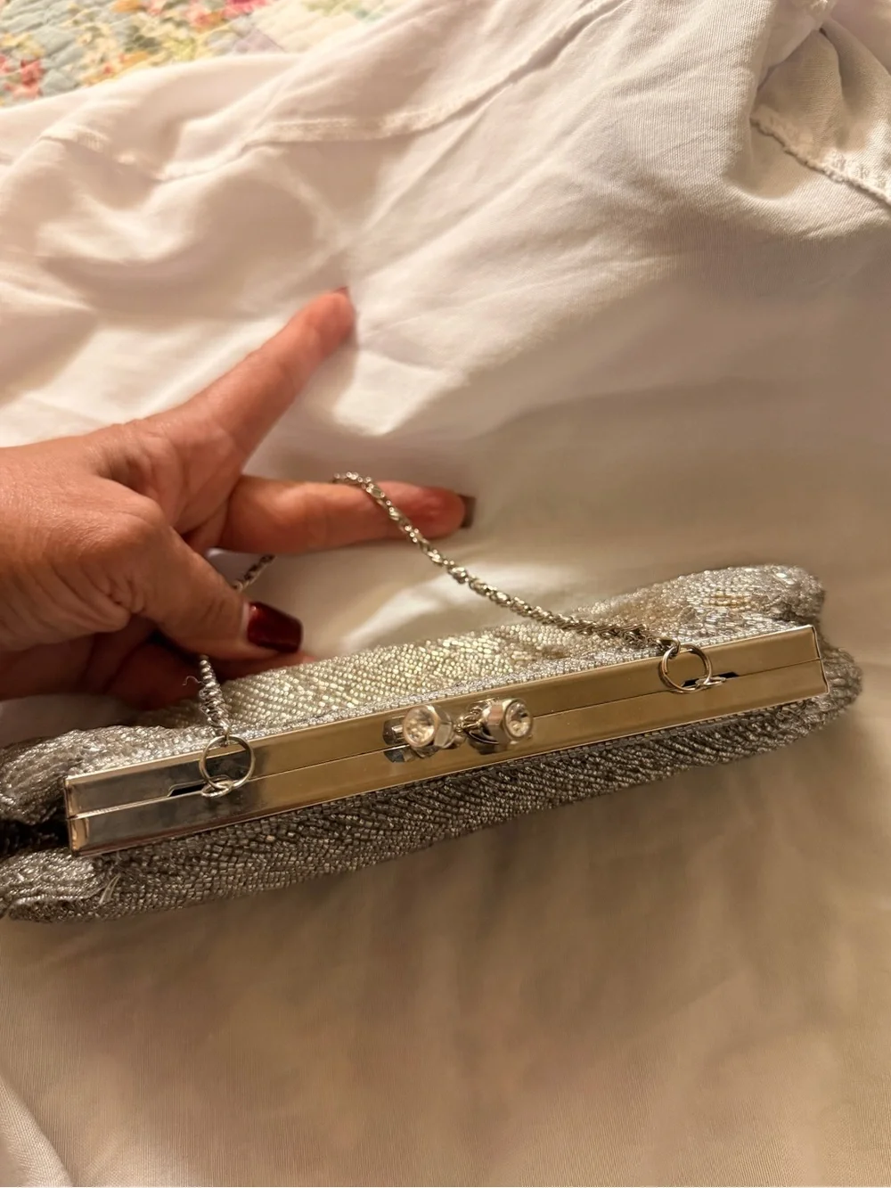 Lovely N.Y. Silver Beaded Metallic Kiss Lock Chain Strap Lined Women's Clutch